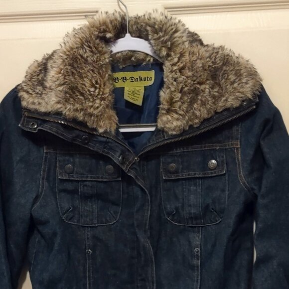 Vintage BB Dakota Denim Faux Fur Jean Jacket With Pockets Sz M Lined - Picture 3 of 8